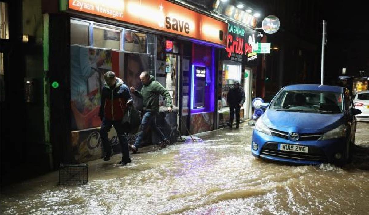 glasgow water main break shettleston road